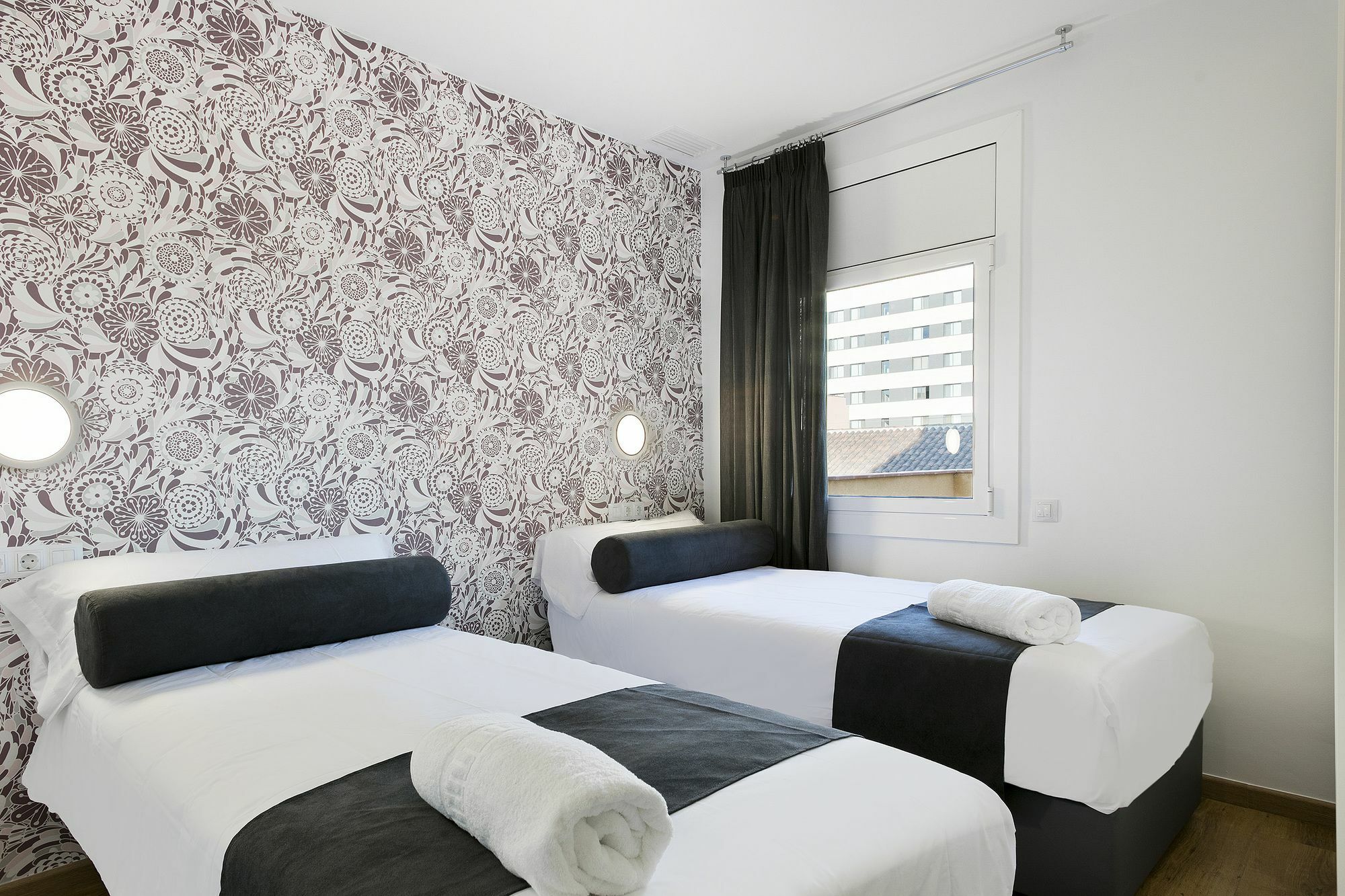 Mar Apartments Barcellona Esterno foto