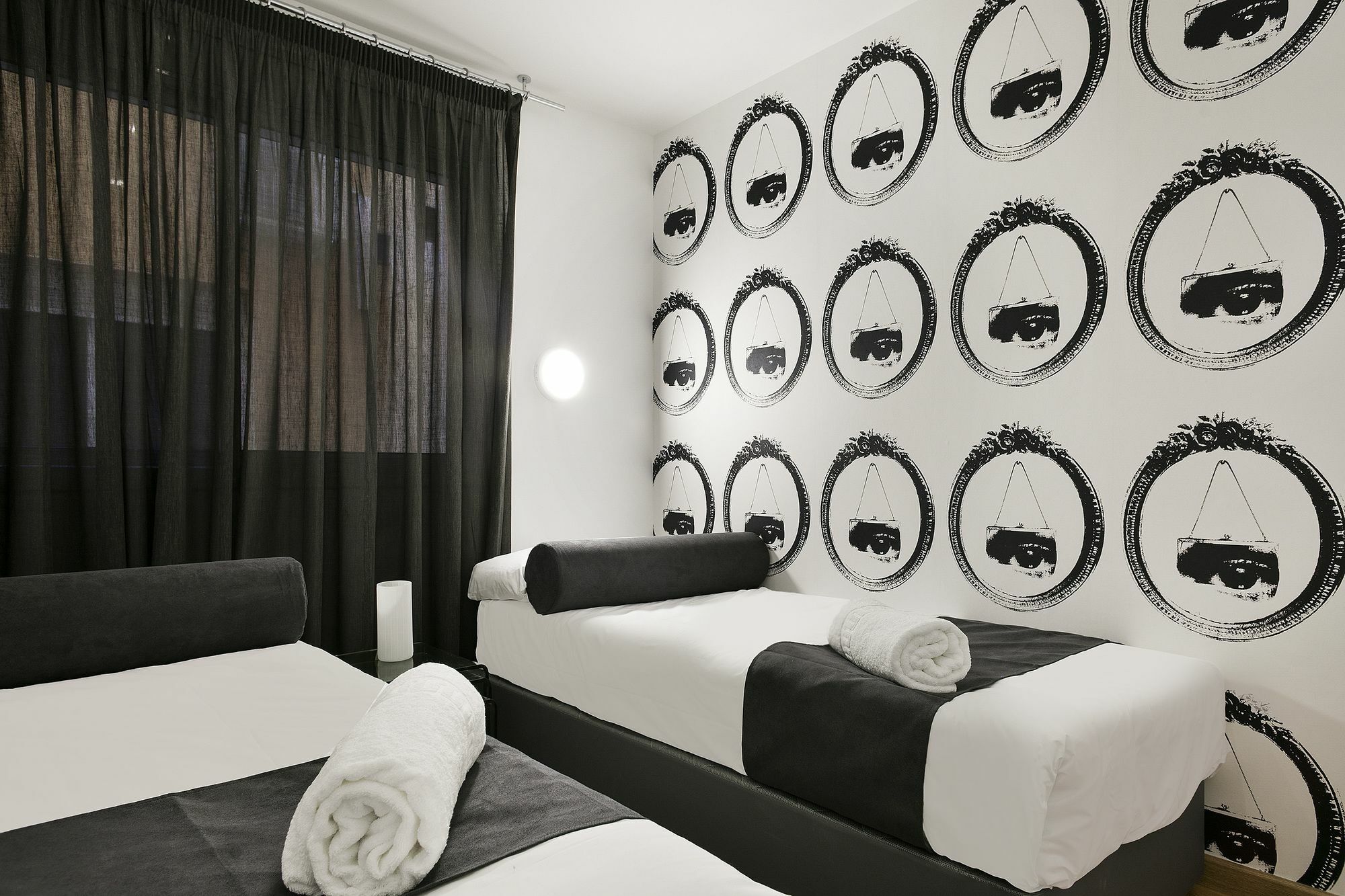 Mar Apartments Barcellona Esterno foto
